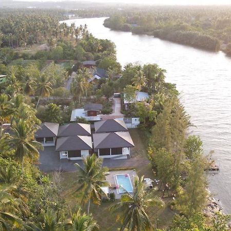 Suan Son Villa Koh Sa Nher สวนสนธิ์วิลล่า เกาะเสนอ Sha Surat Thani Exteriér fotografie